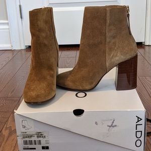 Also JOLA ankle boots size 7